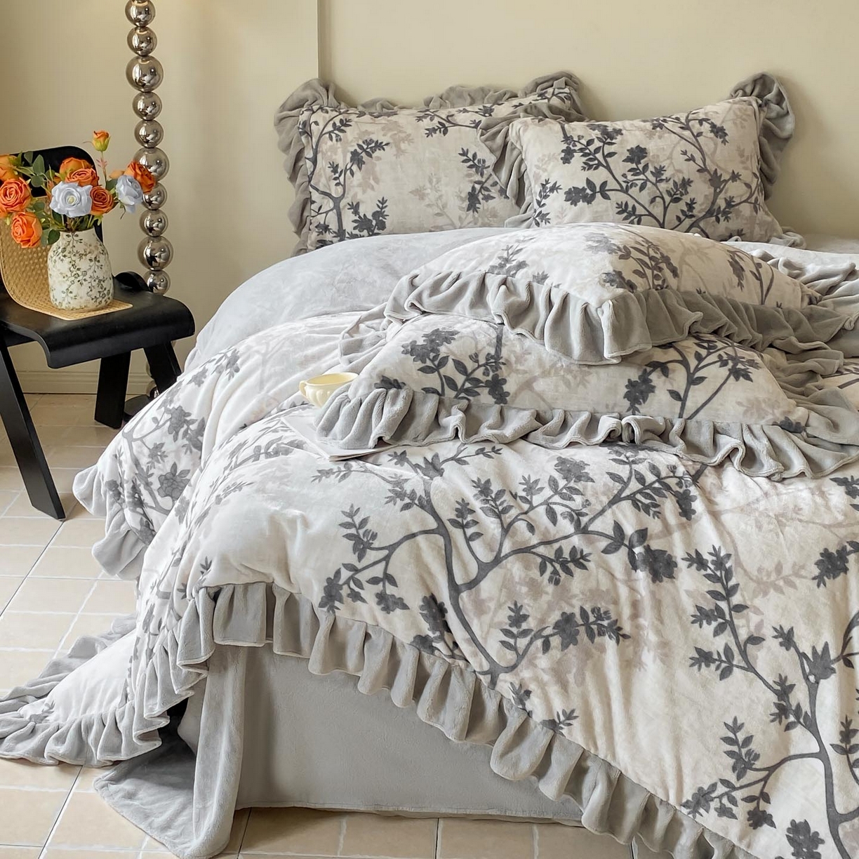 91家纺网 家纺一手货源 找家纺 慕希家纺 2025新款高克重牛奶绒花边款四件套 山奈-米