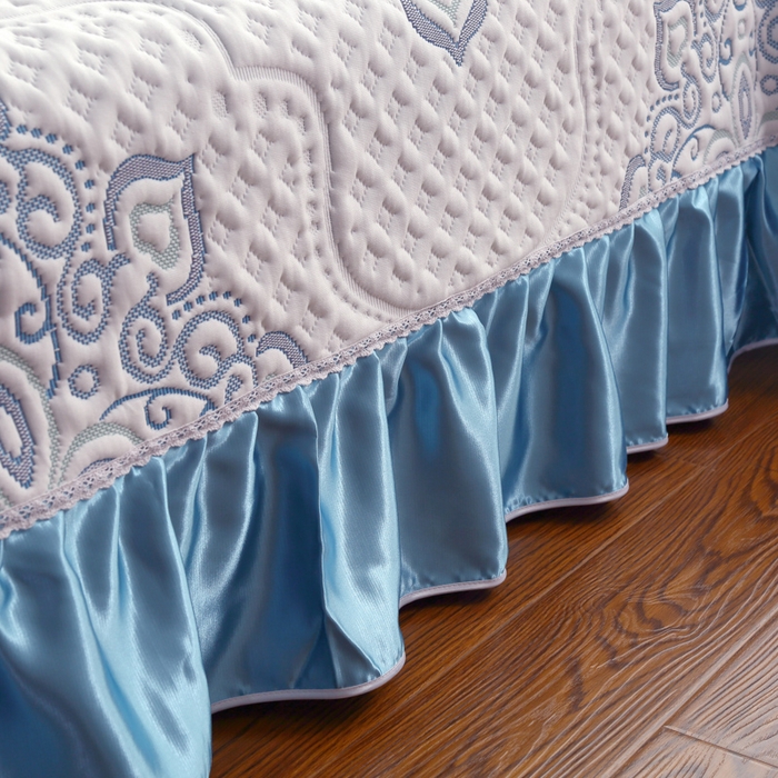 91家纺网 家纺一手货源 找家纺 典曼家纺 2025新款北欧风针织棉床盖三件套床盖 蓝色菊海