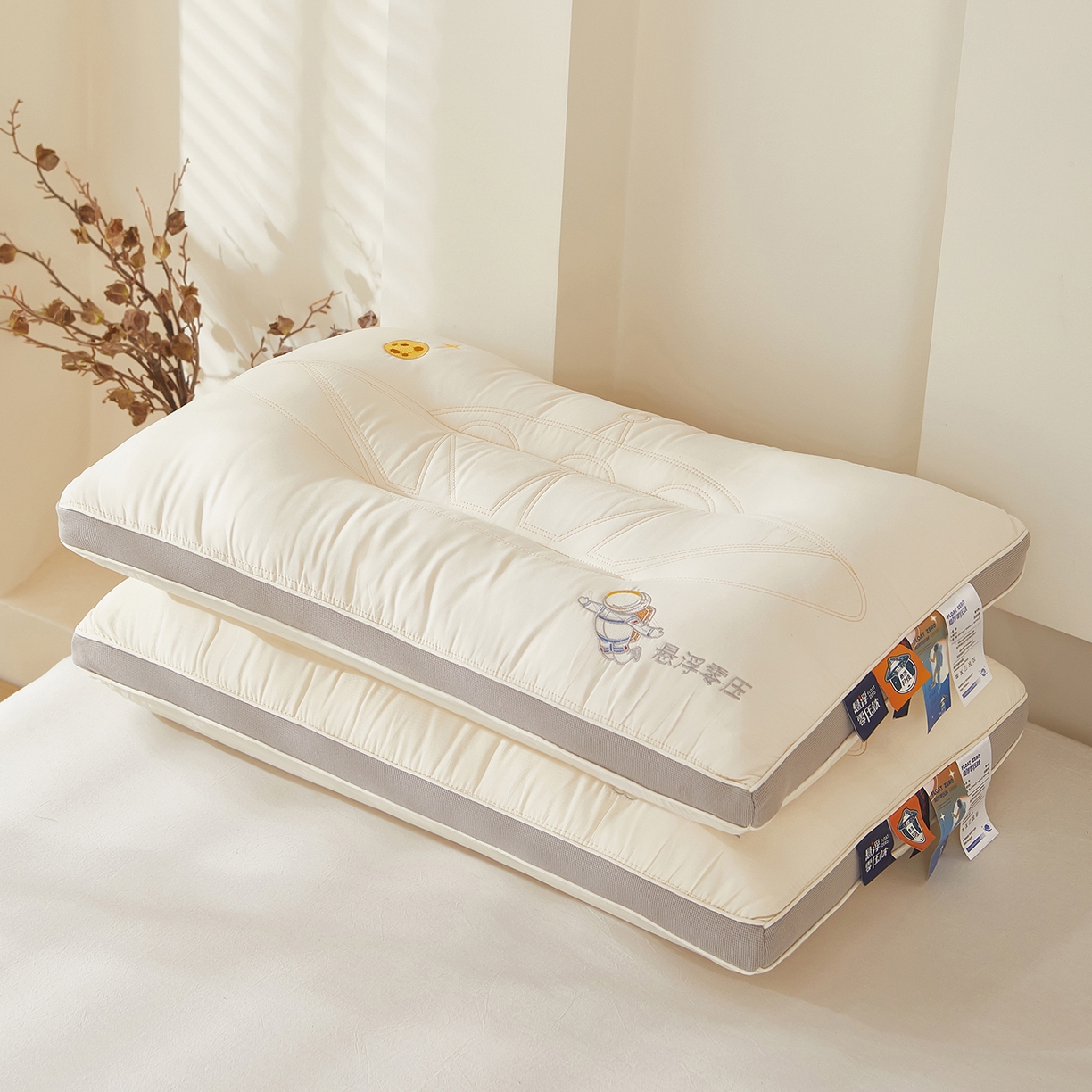 91家纺网 家纺一手货源 找家纺 （总）鼎晟纺 2025新款宇航员悬浮零压枕护颈枕头成人学生枕芯