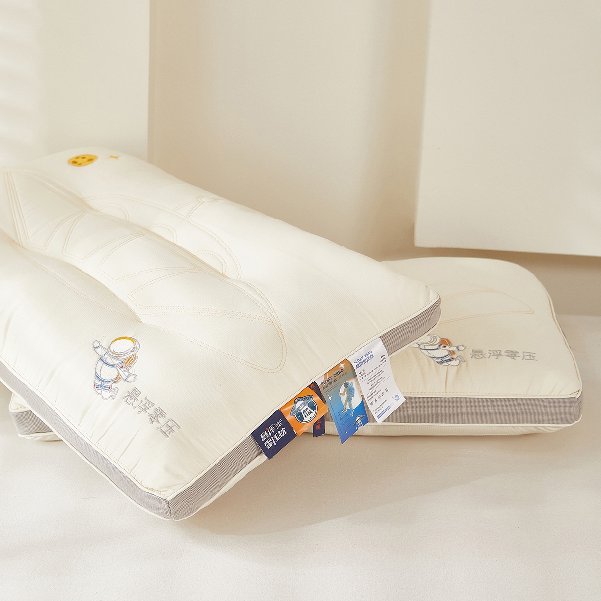 91家纺网 家纺一手货源 找家纺 （总）鼎晟纺 2025新款宇航员悬浮零压枕护颈枕头成人学生枕芯