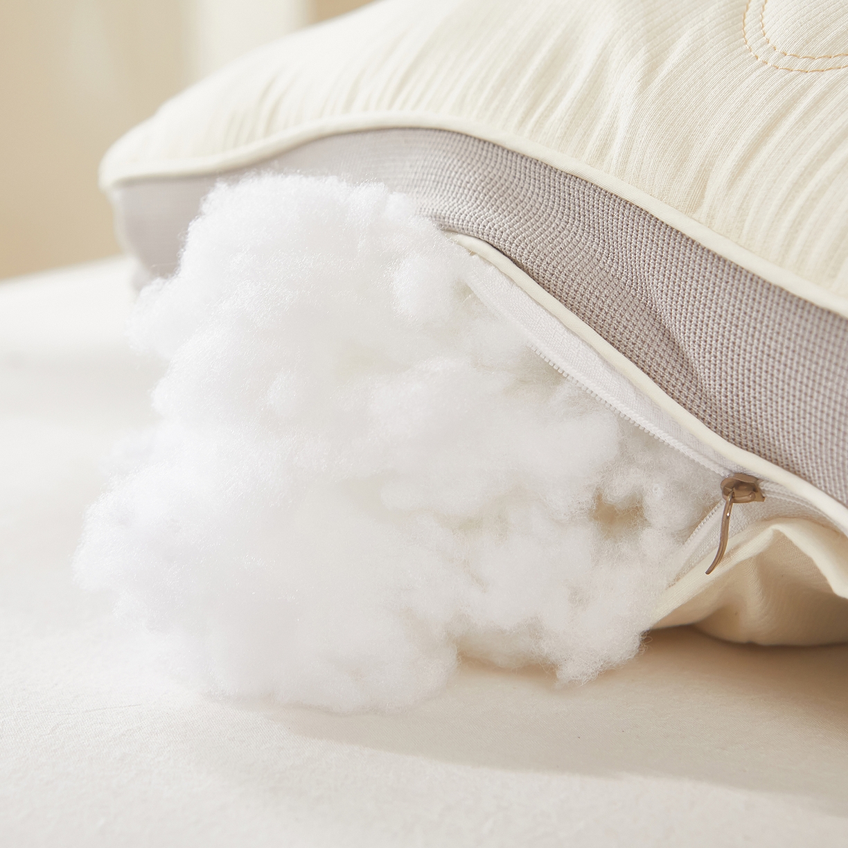 91家纺网 家纺一手货源 找家纺 （总）鼎晟纺 2025新款宇航员悬浮零压枕护颈枕头成人学生枕芯