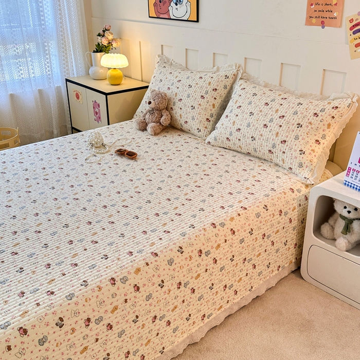 91家纺网 家纺一手货源 找家纺 岚吉家纺 2026新款云朵棉床盖三件套 缤纷小狗