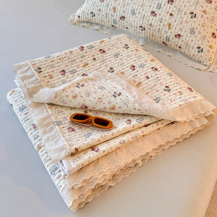 91家纺网 家纺一手货源 找家纺 岚吉家纺 2026新款云朵棉床盖三件套 缤纷小狗