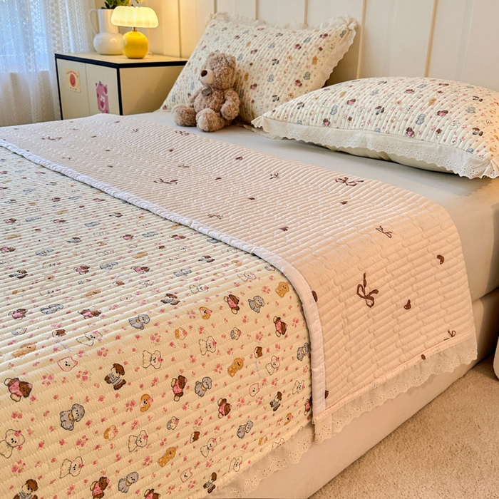 91家纺网 家纺一手货源 找家纺 岚吉家纺 2026新款云朵棉床盖三件套 缤纷小狗