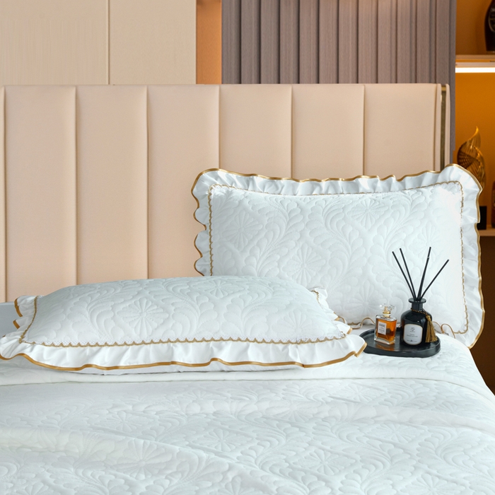 91家纺网 家纺一手货源 找家纺 典曼家纺 2025新款北欧风针织棉床盖三件套床盖 维多利亚-白