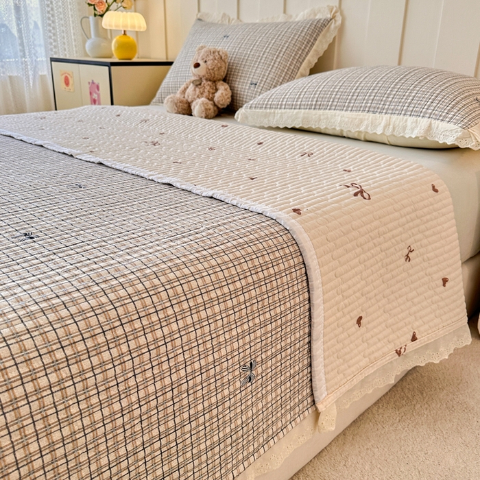 91家纺网 家纺一手货源 找家纺 岚吉家纺 2026新款云朵棉床盖三件套 格子蝴蝶结