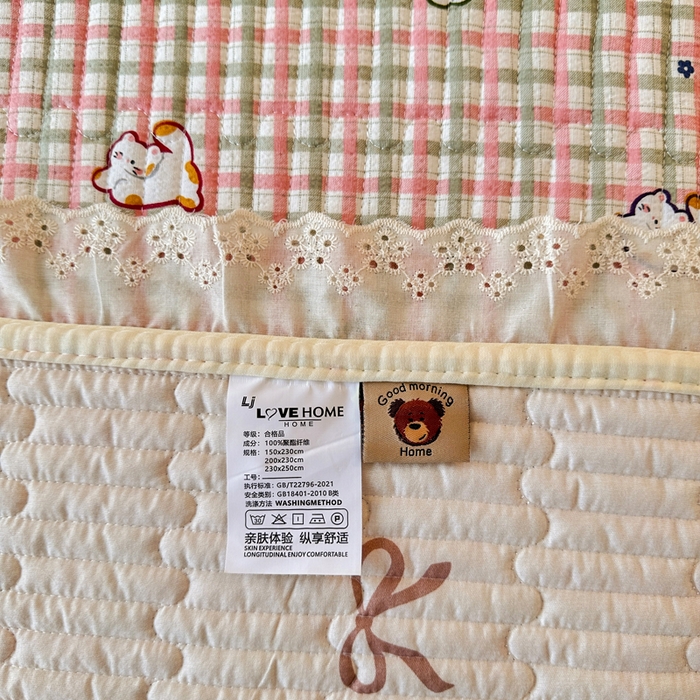 91家纺网 家纺一手货源 找家纺 岚吉家纺 2026新款云朵棉床盖三件套 格子小狗
