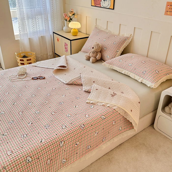 91家纺网 家纺一手货源 找家纺 岚吉家纺 2026新款云朵棉床盖三件套 格子小狗