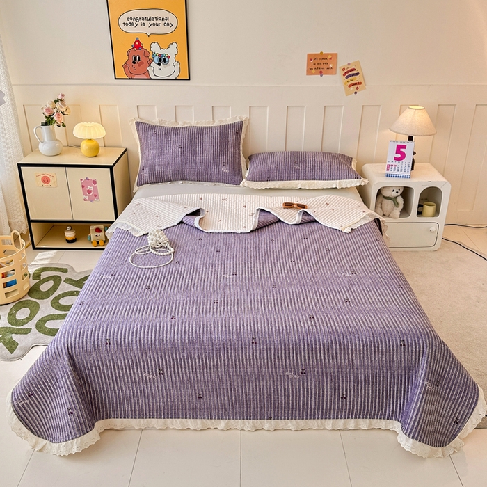 91家纺网 家纺一手货源 找家纺 岚吉家纺 2026新款云朵棉床盖三件套 紫色樱桃