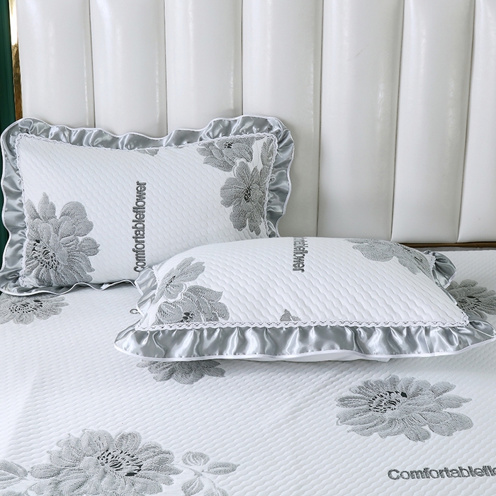 91家纺网 家纺一手货源 找家纺 典曼家纺 2025新款北欧风针织棉床盖三件套床盖 观花