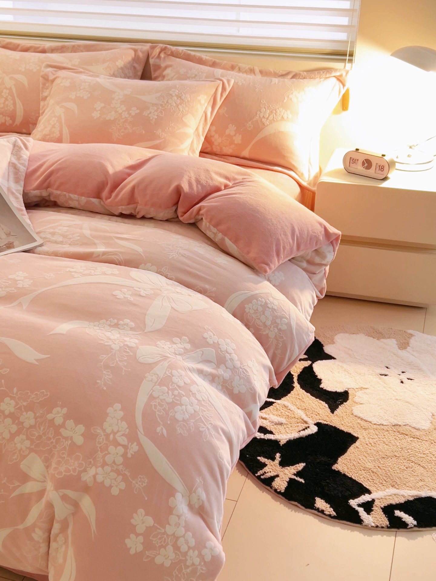 91家纺网 家纺一手货源 找家纺 （总）恒爱家纺 2025新款牛奶绒立体剪花四件套