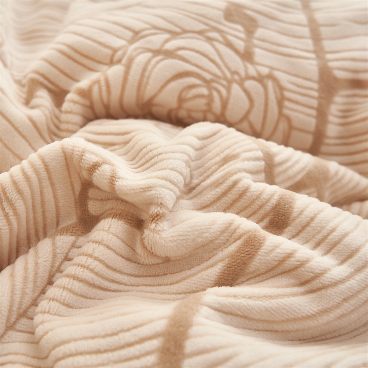 91家纺网 家纺一手货源 找家纺 恒爱家纺 2025新款牛奶绒立体剪花四件套 出水芙蓉-浅咖