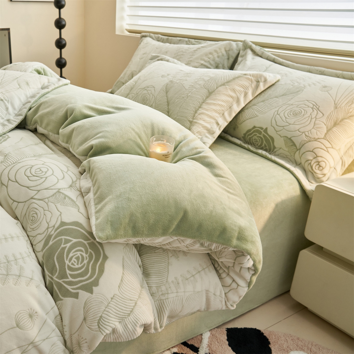 91家纺网 家纺一手货源 找家纺 恒爱家纺 2025新款牛奶绒立体剪花四件套 出水芙蓉-浅绿