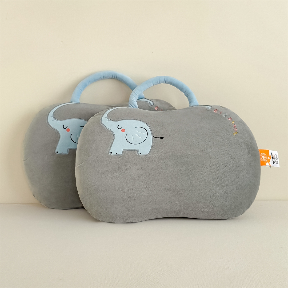 91家纺网 家纺一手货源 找家纺 麦肯锡 2025新款暖绒大象手提猫肚枕枕头枕芯单枕芯 灰色