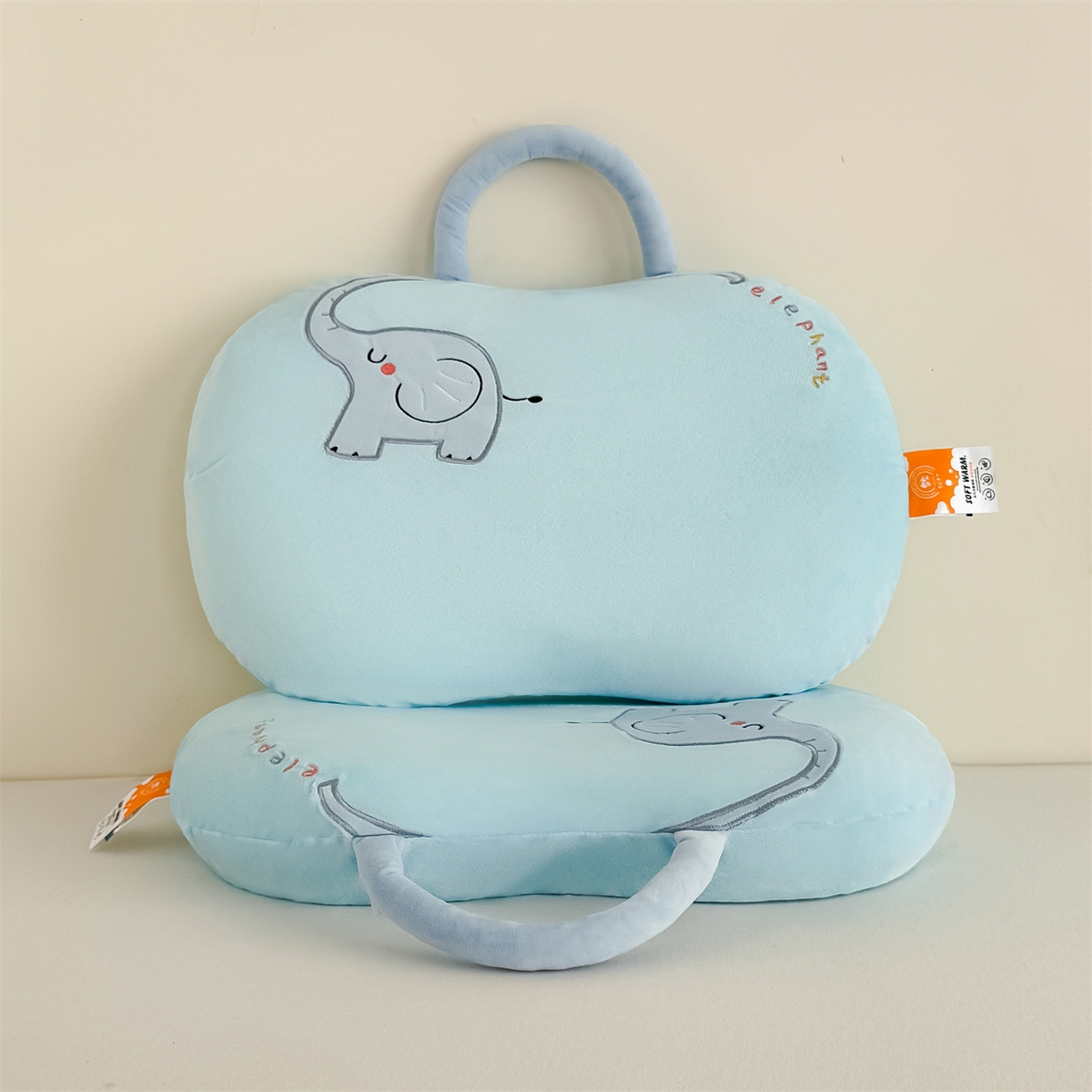 91家纺网 家纺一手货源 找家纺 麦肯锡 2025新款暖绒大象手提猫肚枕枕头枕芯单枕芯 蓝色