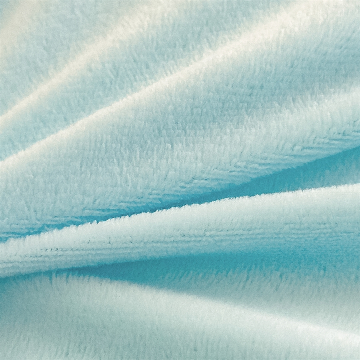 91家纺网 家纺一手货源 找家纺 麦肯锡 2025新款暖绒大象手提猫肚枕枕头枕芯单枕芯 蓝色