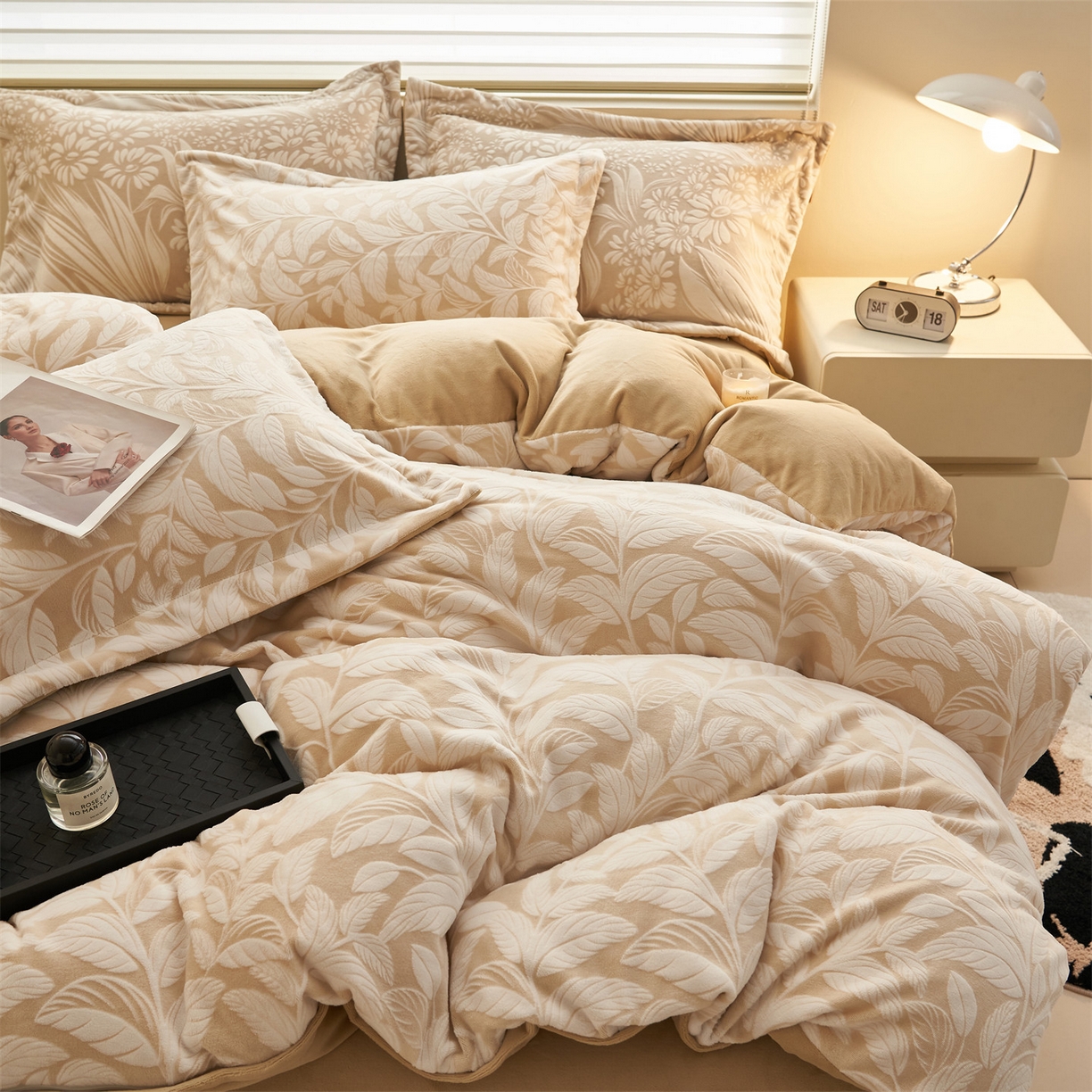 恒爱家纺 2025新款牛奶绒立体剪花四件套 春和蜜叶-浅咖