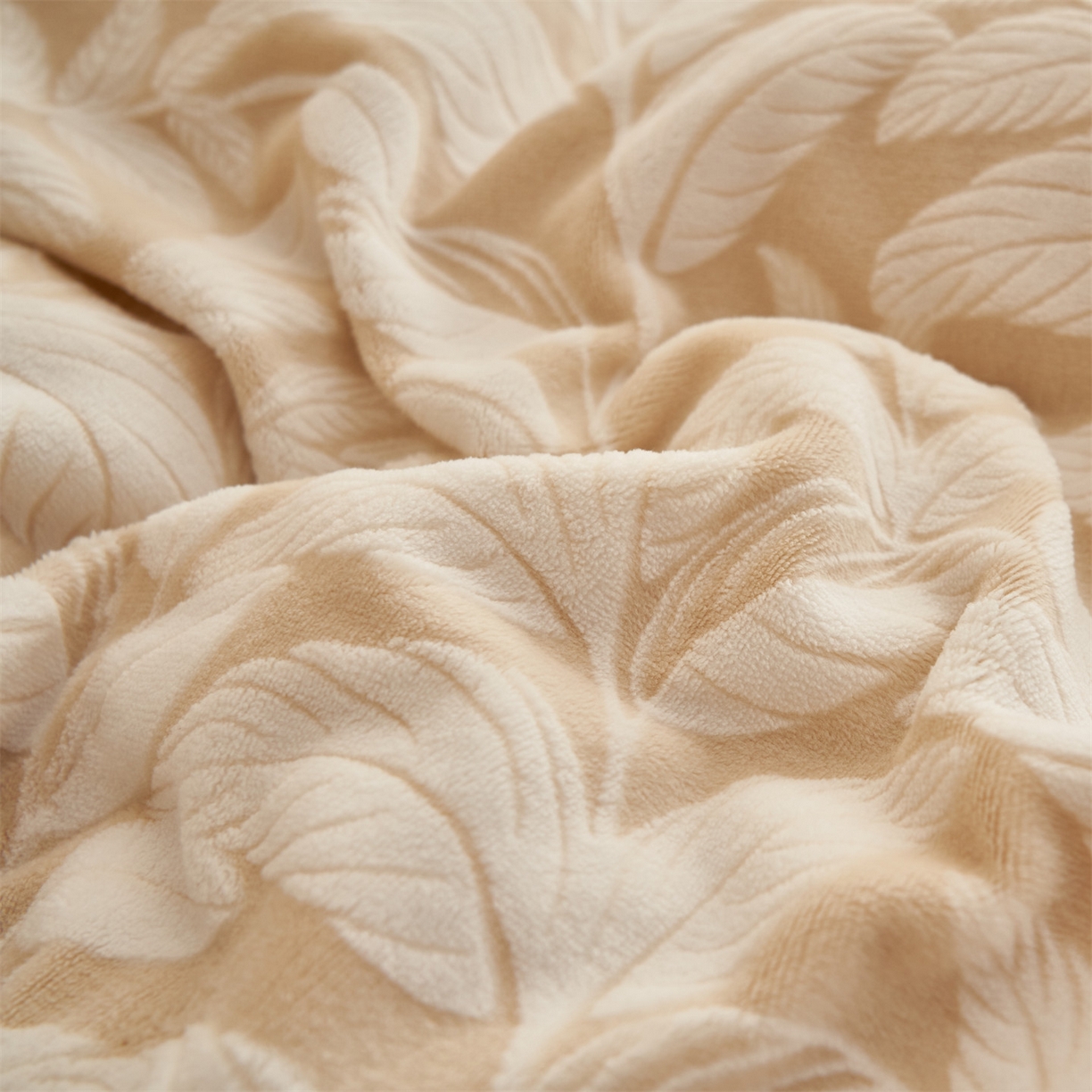 91家纺网 家纺一手货源 找家纺 恒爱家纺 2025新款牛奶绒立体剪花四件套 春和蜜叶-浅咖