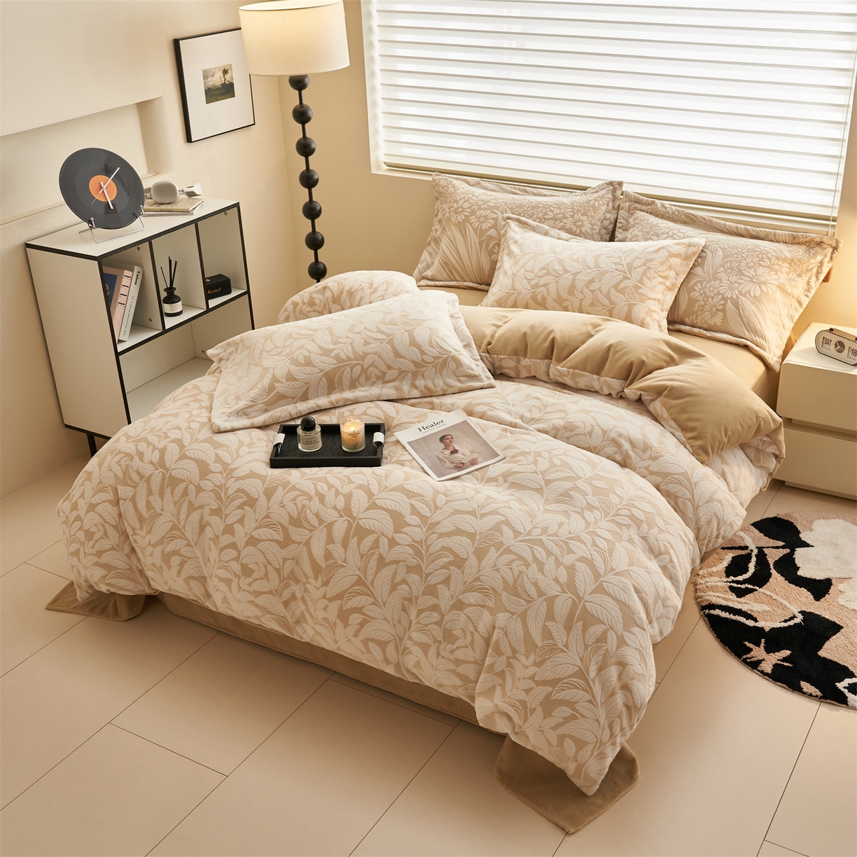 91家纺网 家纺一手货源 找家纺 恒爱家纺 2025新款牛奶绒立体剪花四件套 春和蜜叶-浅咖