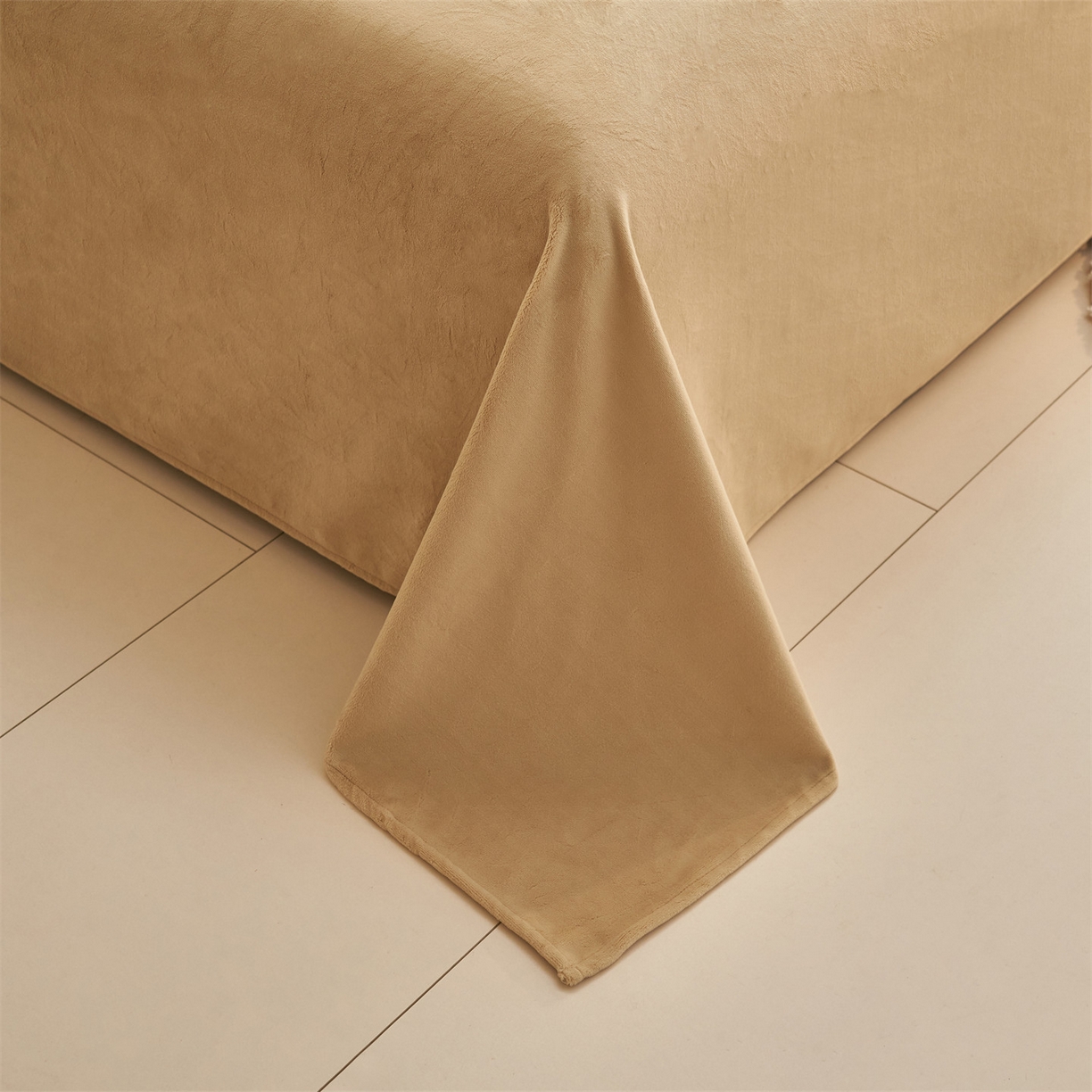 91家纺网 家纺一手货源 找家纺 恒爱家纺 2025新款牛奶绒立体剪花四件套 春和蜜叶-浅咖