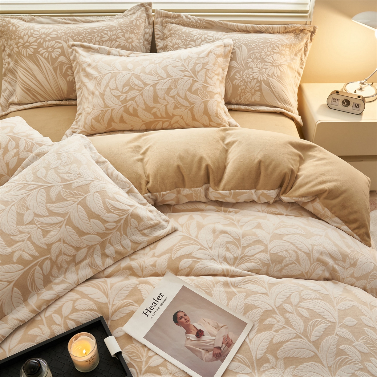 91家纺网 家纺一手货源 找家纺 恒爱家纺 2025新款牛奶绒立体剪花四件套 春和蜜叶-浅咖