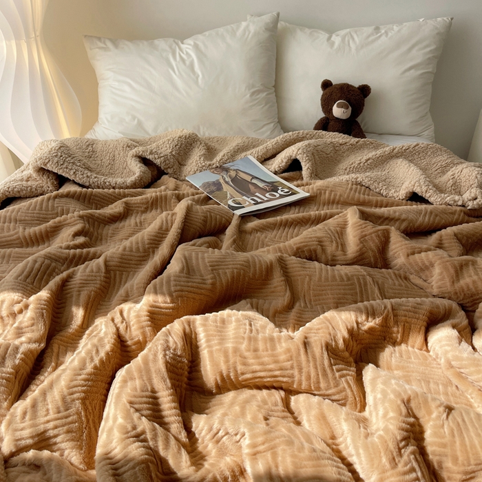 91家纺网 家纺一手货源 找家纺 顾里家纺 2025新款韩系提花兔毛绒毯毛毯毯子 焦糖咖