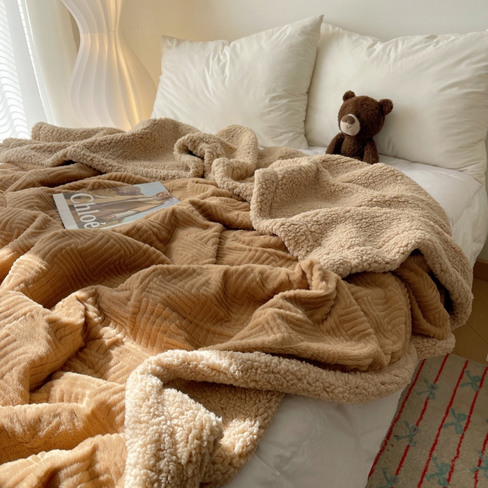 91家纺网 家纺一手货源 找家纺 顾里家纺 2025新款韩系提花兔毛绒毯毛毯毯子 焦糖咖