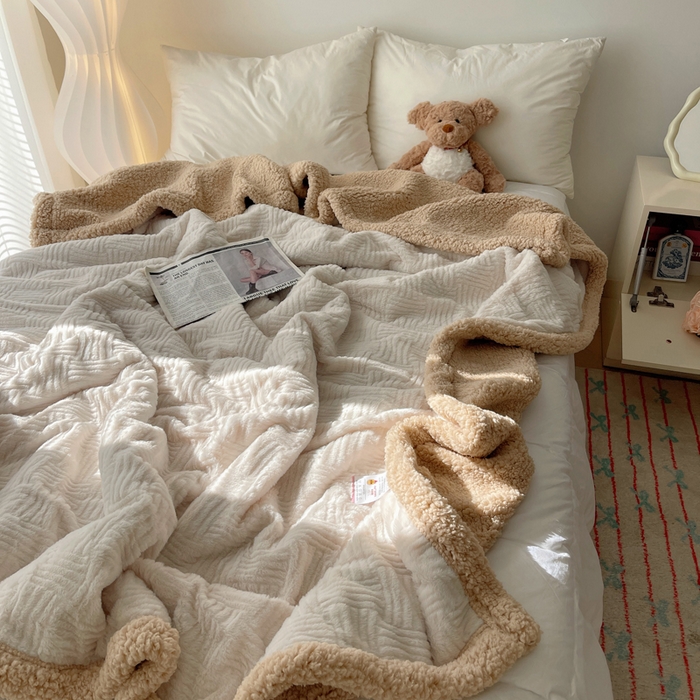 91家纺网 家纺一手货源 找家纺 顾里家纺 2025新款韩系提花兔毛绒毯毛毯毯子 奶杏咖