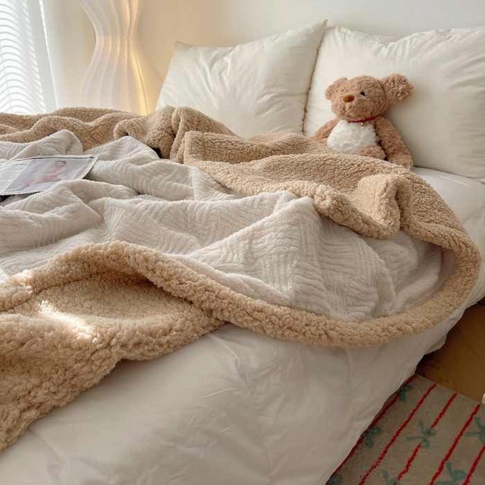 91家纺网 家纺一手货源 找家纺 顾里家纺 2025新款韩系提花兔毛绒毯毛毯毯子 奶杏咖