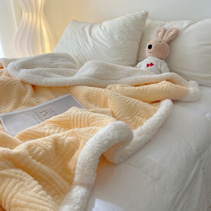 91家纺网 家纺一手货源 找家纺 顾里家纺 2025新款韩系提花兔毛绒毯毛毯毯子 奶油黄
