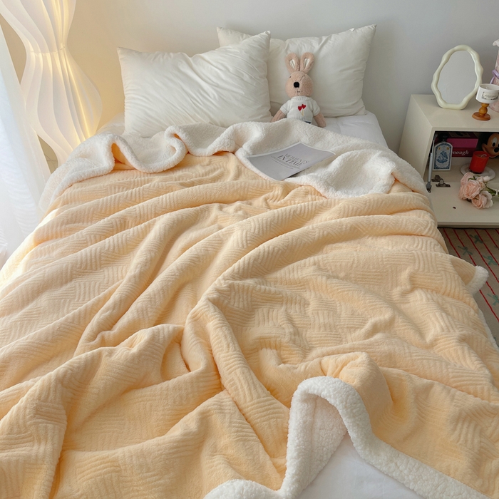 91家纺网 家纺一手货源 找家纺 顾里家纺 2025新款韩系提花兔毛绒毯毛毯毯子 奶油黄