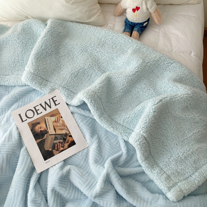 91家纺网 家纺一手货源 找家纺 顾里家纺 2025新款韩系提花兔毛绒毯毛毯毯子 天空蓝