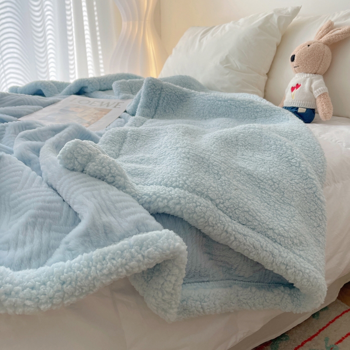 91家纺网 家纺一手货源 找家纺 顾里家纺 2025新款韩系提花兔毛绒毯毛毯毯子 天空蓝
