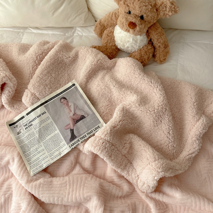 91家纺网 家纺一手货源 找家纺 顾里家纺 2025新款韩系提花兔毛绒毯毛毯毯子 仙女粉