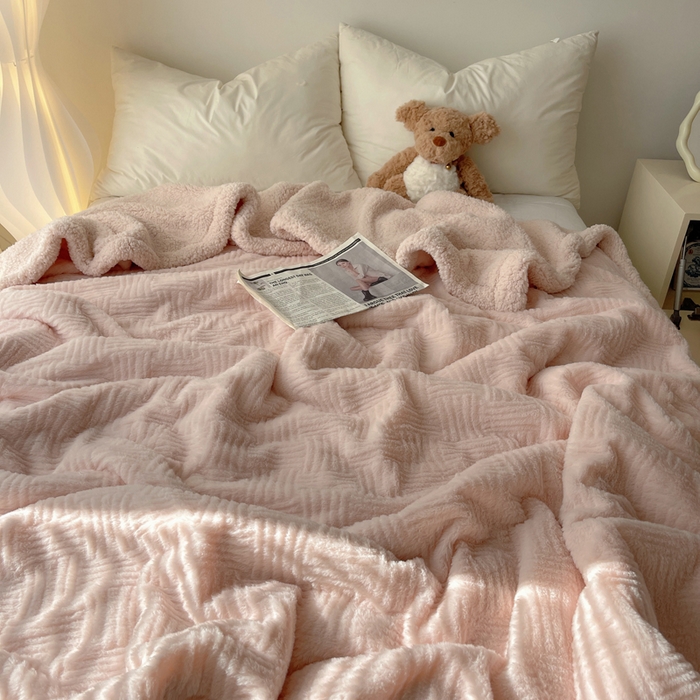 91家纺网 家纺一手货源 找家纺 顾里家纺 2025新款韩系提花兔毛绒毯毛毯毯子 仙女粉