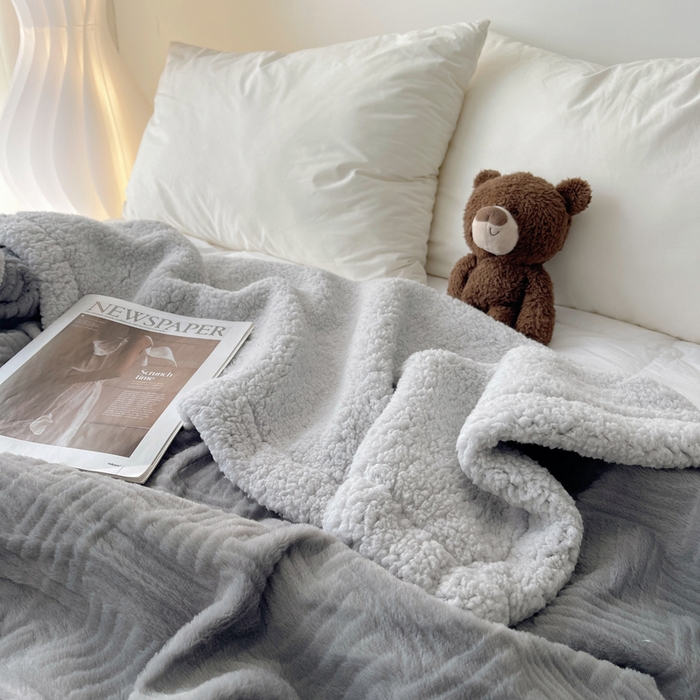91家纺网 家纺一手货源 找家纺 顾里家纺 2025新款韩系提花兔毛绒毯毛毯毯子 夜空灰