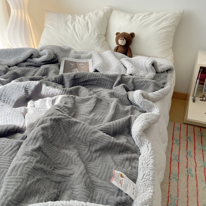 91家纺网 家纺一手货源 找家纺 顾里家纺 2025新款韩系提花兔毛绒毯毛毯毯子 夜空灰