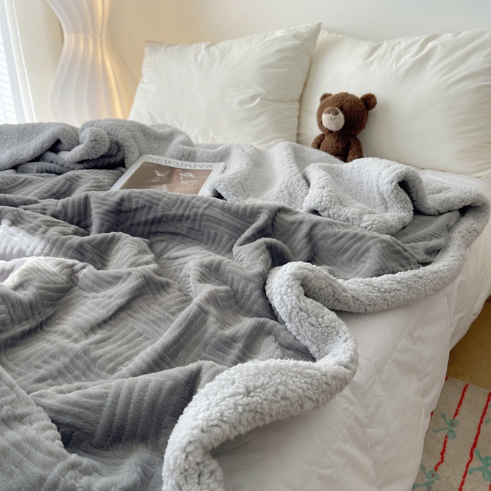 91家纺网 家纺一手货源 找家纺 顾里家纺 2025新款韩系提花兔毛绒毯毛毯毯子 夜空灰