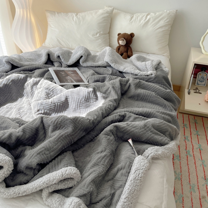 91家纺网 家纺一手货源 找家纺 顾里家纺 2025新款韩系提花兔毛绒毯毛毯毯子 夜空灰