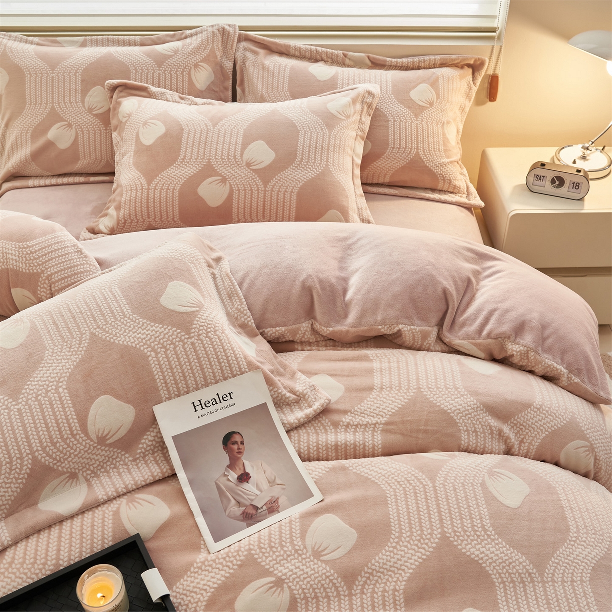 91家纺网 家纺一手货源 找家纺 恒爱家纺 2025新款牛奶绒立体剪花四件套 橞郁而安