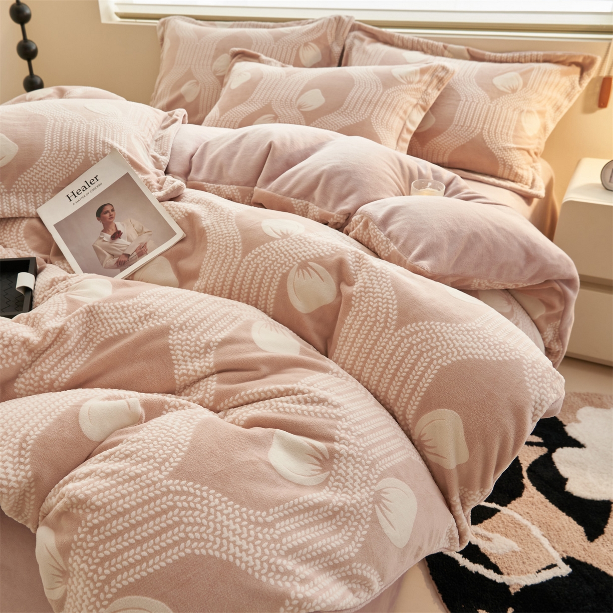 91家纺网 家纺一手货源 找家纺 恒爱家纺 2025新款牛奶绒立体剪花四件套 橞郁而安