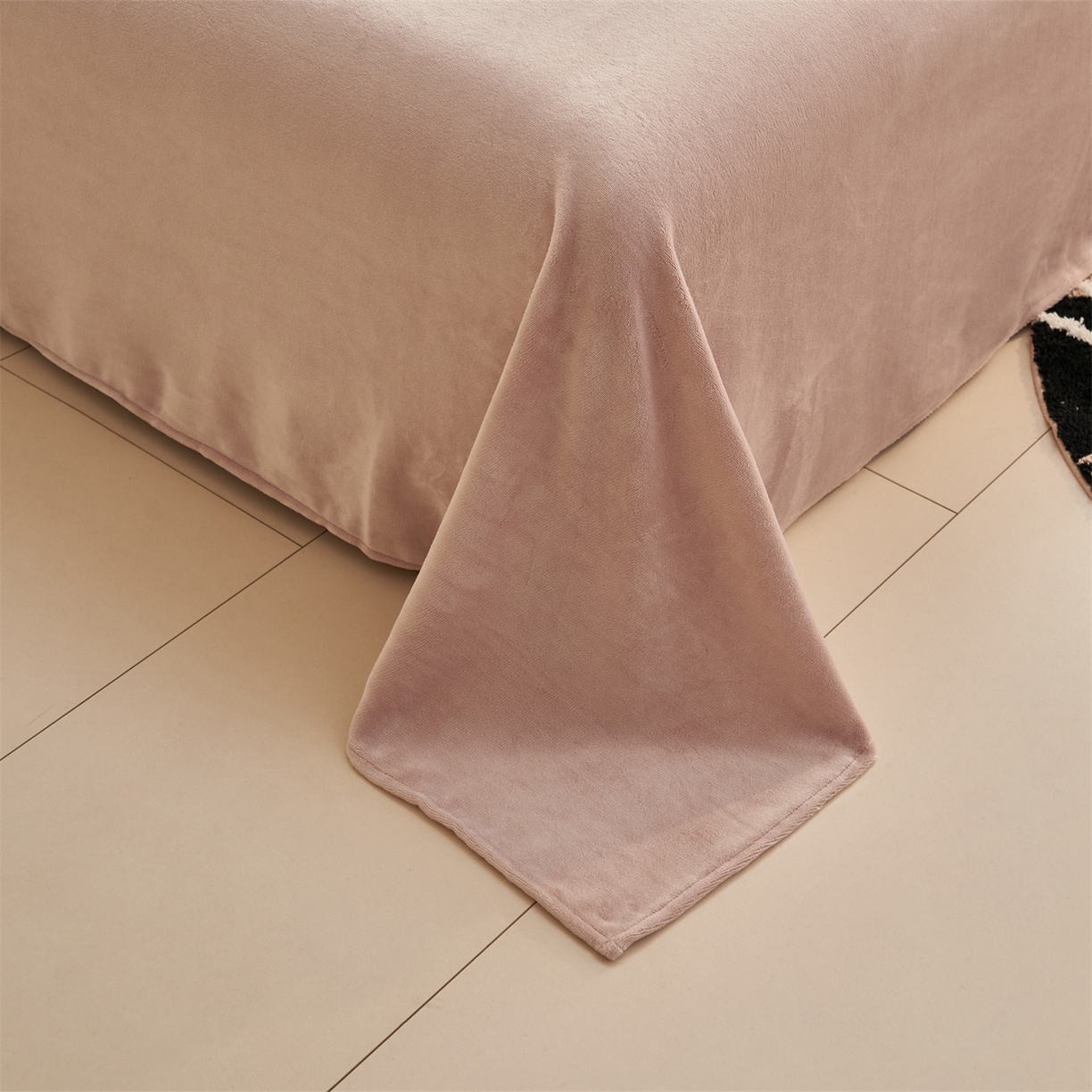 91家纺网 家纺一手货源 找家纺 恒爱家纺 2025新款牛奶绒立体剪花四件套 橞郁而安