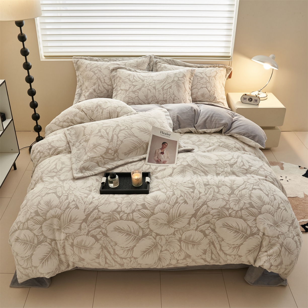 91家纺网 家纺一手货源 找家纺 恒爱家纺 2025新款牛奶绒立体剪花四件套 翩叶-灰