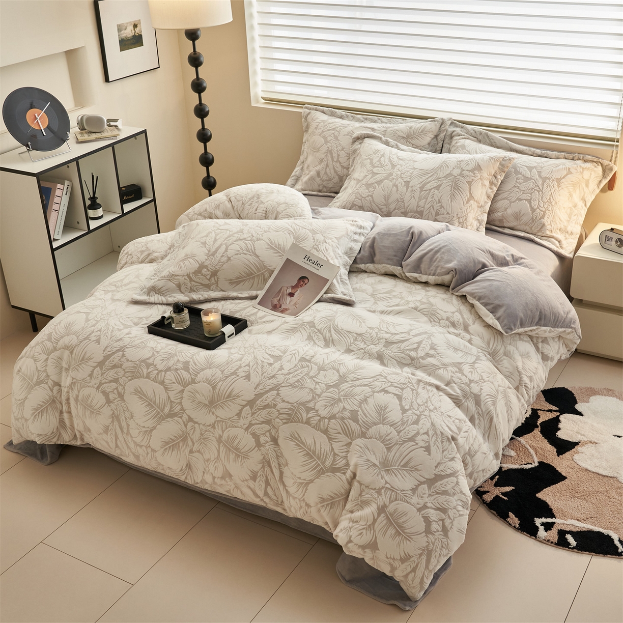 91家纺网 家纺一手货源 找家纺 恒爱家纺 2025新款牛奶绒立体剪花四件套 翩叶-灰