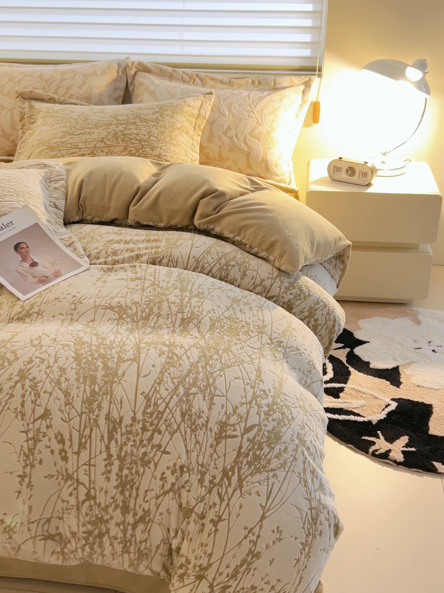 91家纺网 家纺一手货源 找家纺 恒爱家纺 2025新款牛奶绒立体剪花四件套 写意风情-咖啡