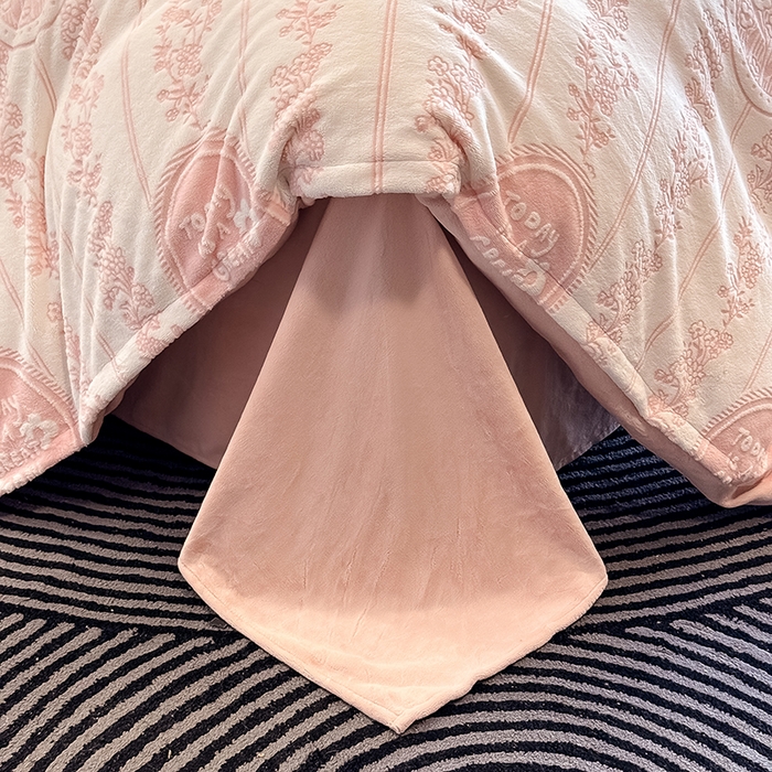 91家纺网 家纺一手货源 找家纺 卡罗兰 2025新款牛奶绒雕花四件套 叶语-粉红