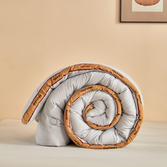 91家纺网 家纺一手货源 找家纺 玛德琳 2025新款良品元棉大豆被子被芯 星空灰