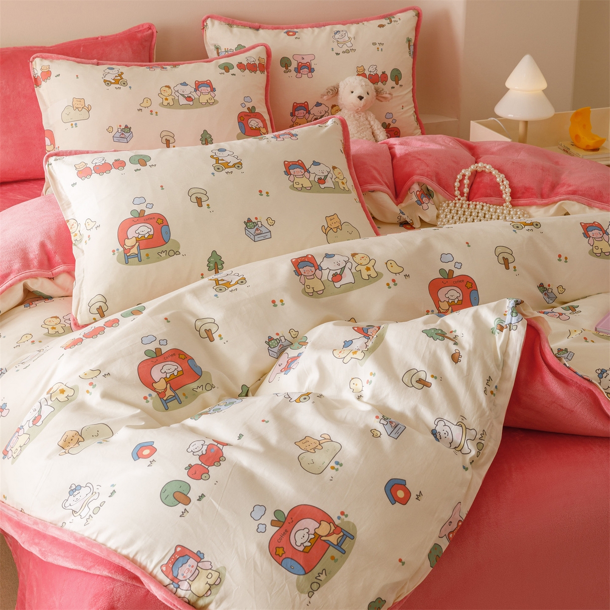 91家纺网 家纺一手货源 找家纺 红粉佳人家纺 2025新款A类棉加绒印花四件套 开心家园