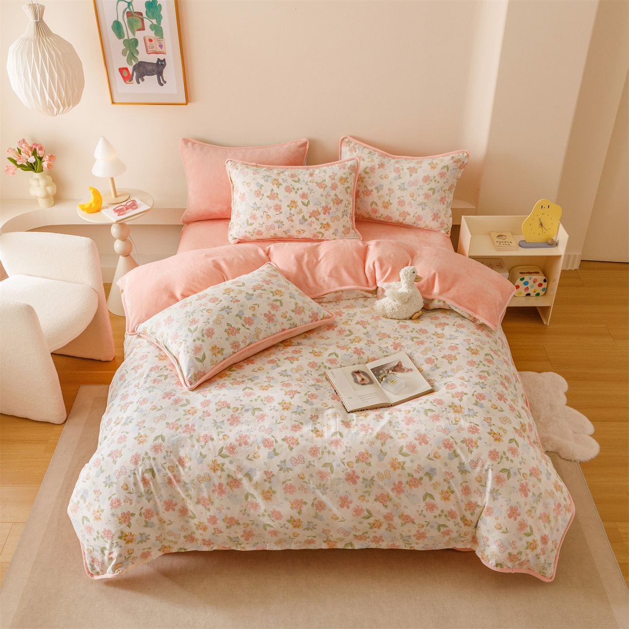 91家纺网 家纺一手货源 找家纺 红粉佳人家纺 2025新款A类棉加绒印花四件套 满园芳华