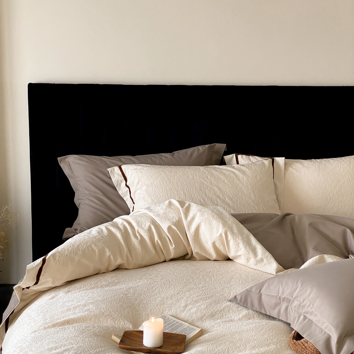 91家纺网 家纺一手货源 找家纺 玉宇阁家居 2025新款色织空气大提花磨毛四件套-工艺款 磨毛款-远山檀木